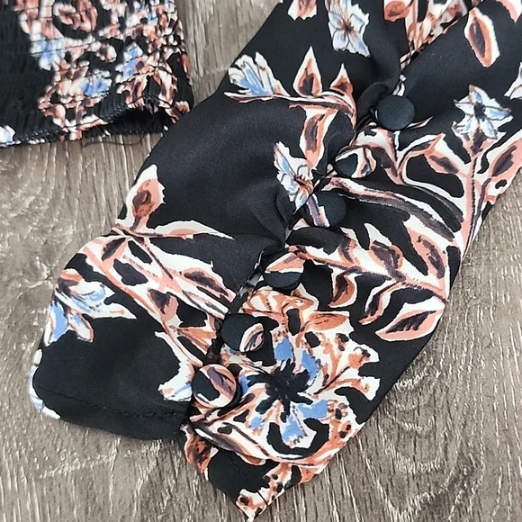 Free People Womens Santiago Printed Smocked Crop Top Black Floral - Picture 5 of 9